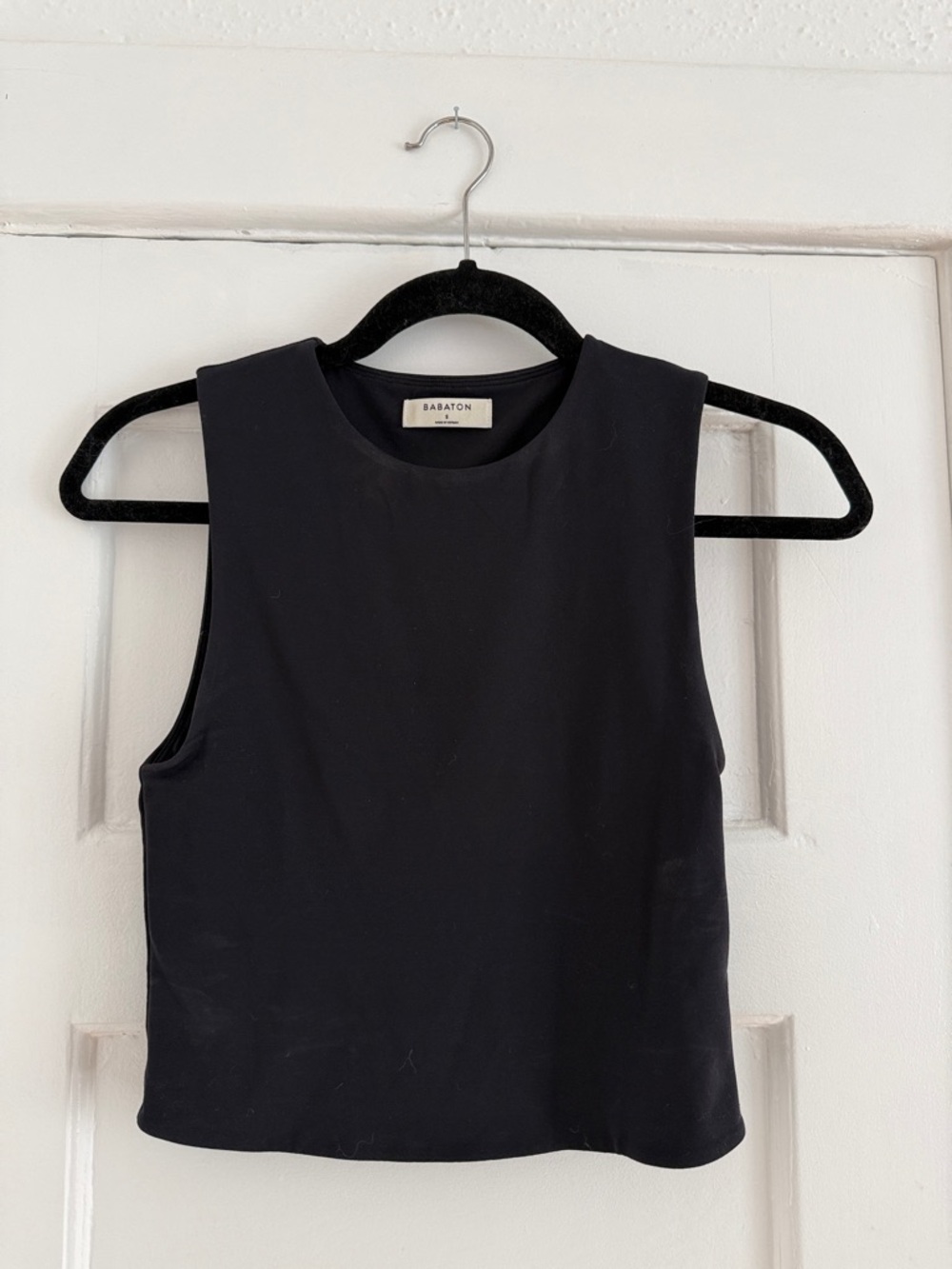 Babaton Black Crewneck Sleeveless Tank